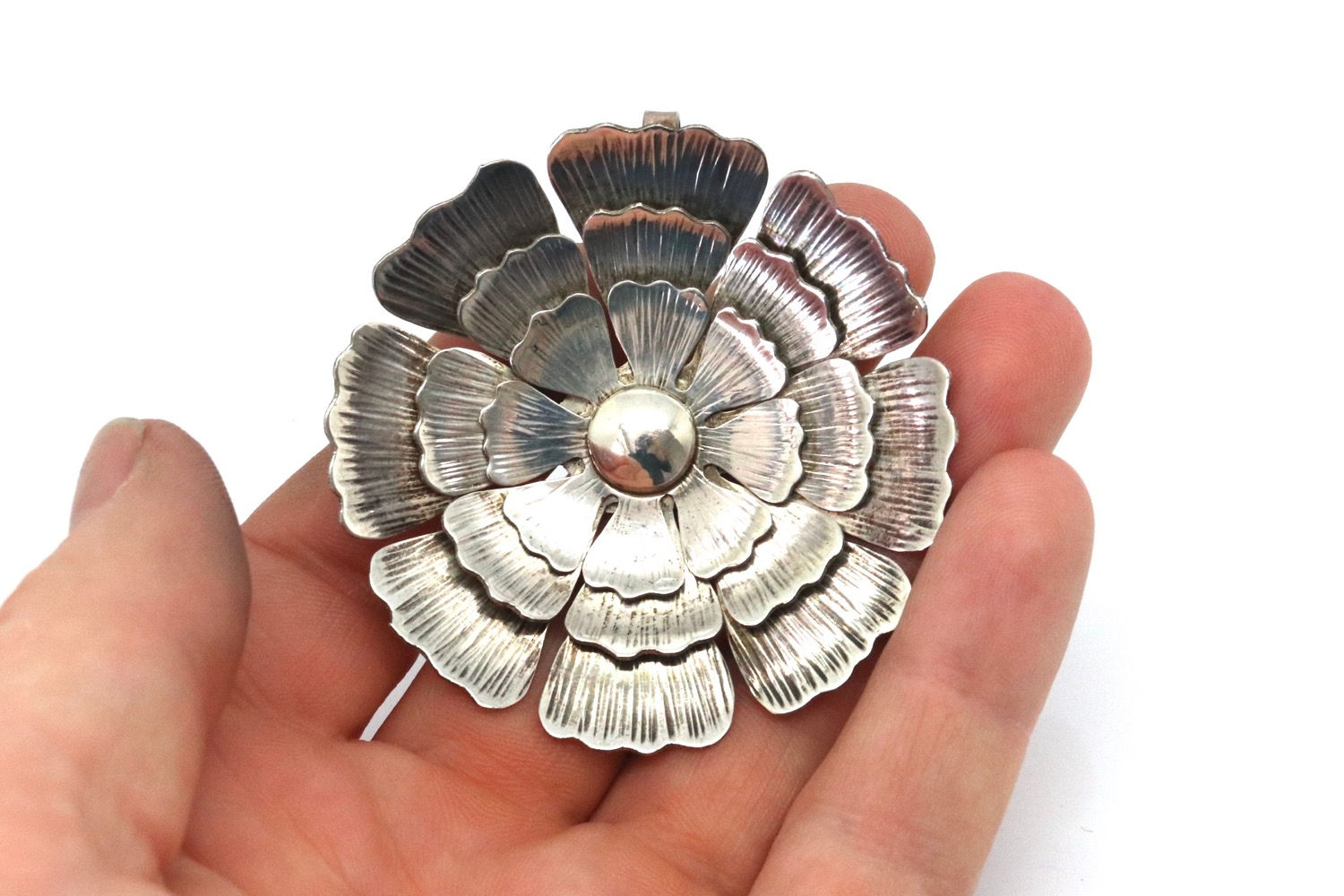 A Huge Heavy Vintage JS Designer C1972 Sterling Silver Flower Pendant #22831