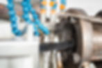 Präzise Kunststoffextrusion: Kühlung und Formgebung während des Produktionsprozesses