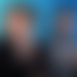 اصالة تسجل اغنية سورية مع فؤاد جنيد مطلعها " و أنا من إسمي أصالة ما أخون الوعد" .