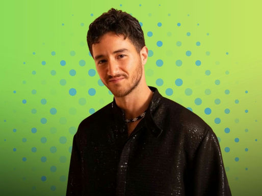 أحمد مالك يحصد جائزة الكريستال سيمرغ لأفضل ممثل في مهرجان فجر السينمائي الدولي 2025