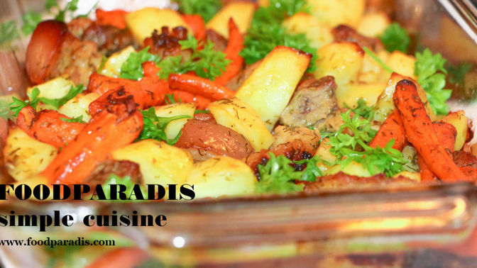 Bake potatoes with pork and carrots