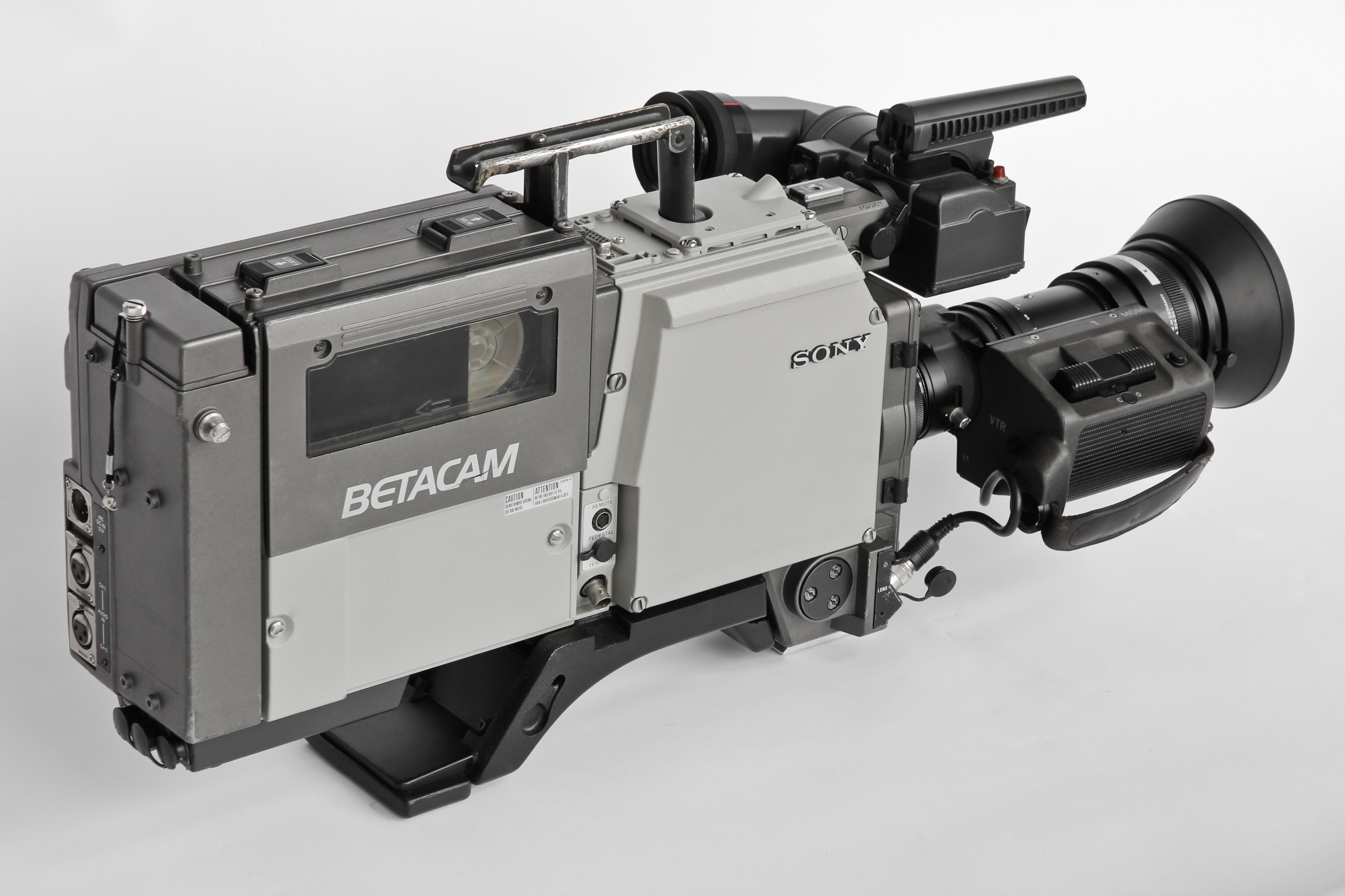 engcameracollection.sony-bvv-1p