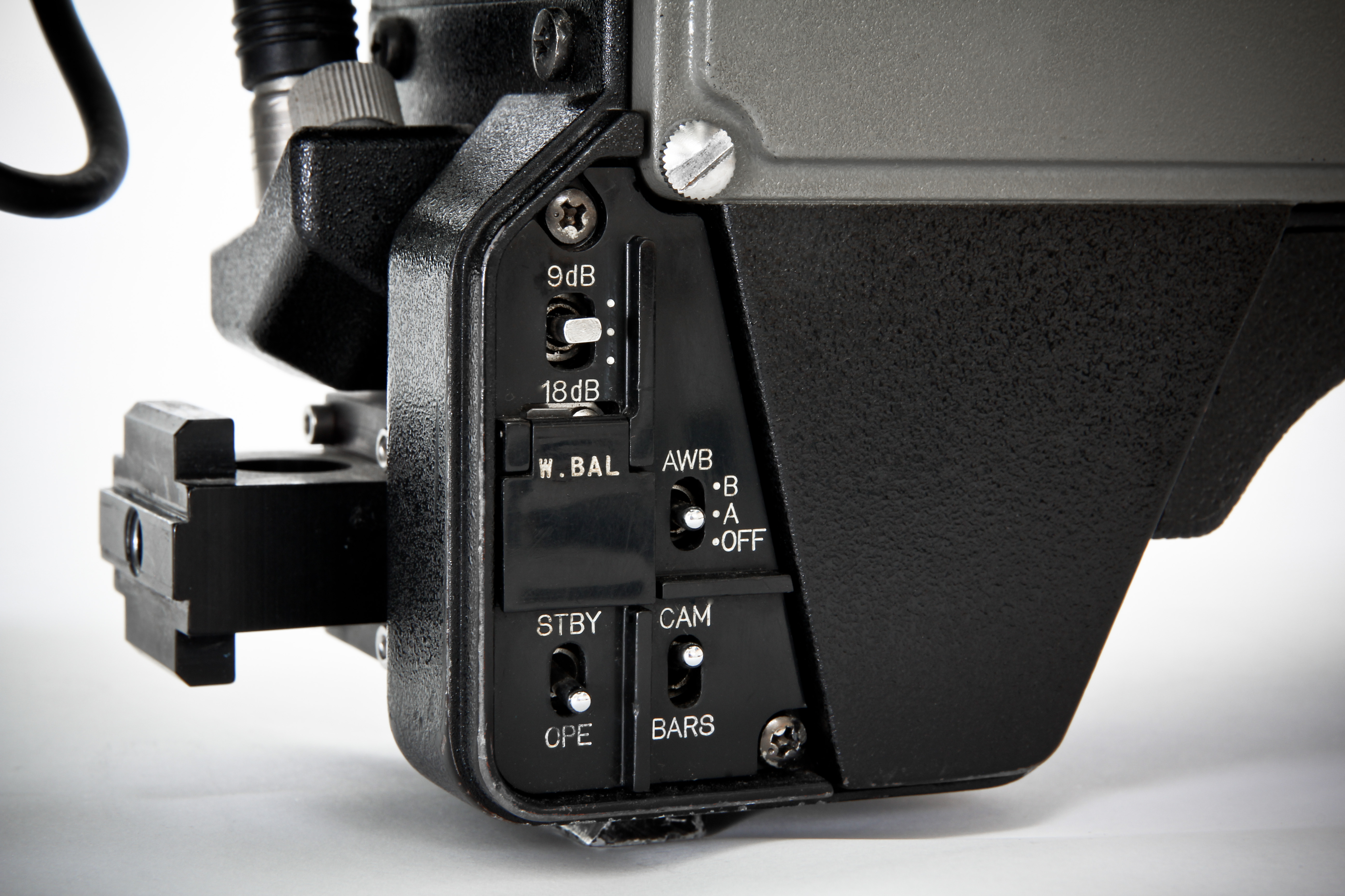 Vintage ENGCamera Ikegami HL79E