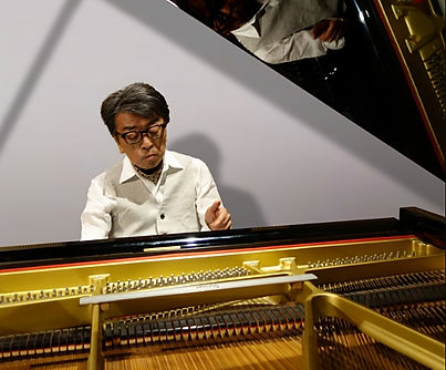 M_Sayama_piano.jpg