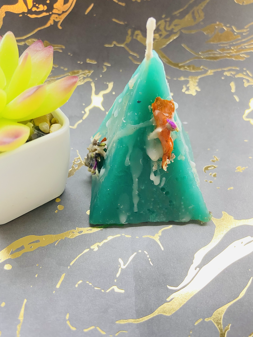 Thumbnail: 3 inch Scented Cleansing and Aura Pyramid Candles| Velas perfumadas de limpieza