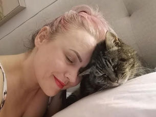 Denise with her rescue cat Milly