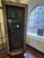 Puerta original de una de las celdas de la prisión