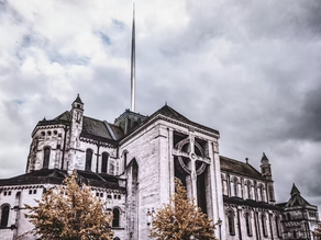 Cathedral Quarter en Belfast: historia, cultura y qué ver en el barrio más vibrante de la ciudad🏙️