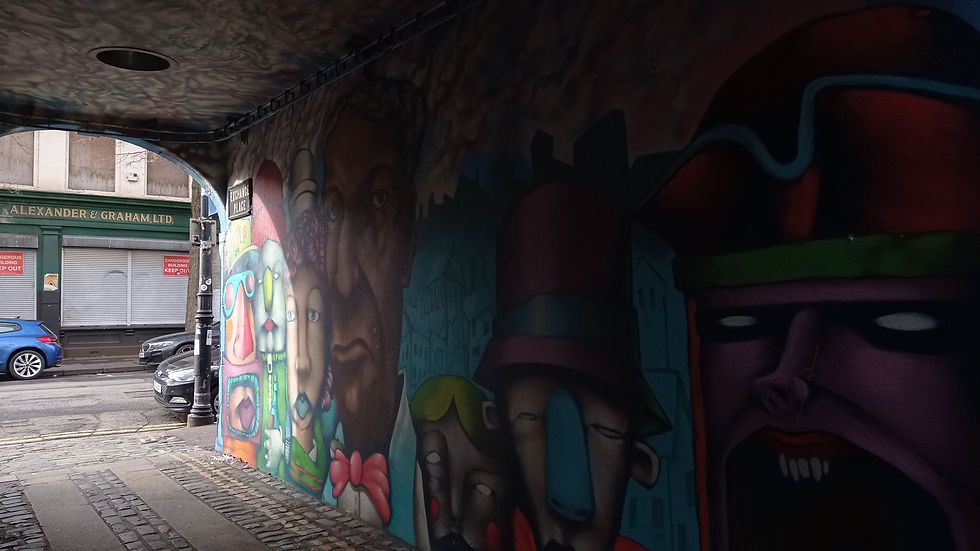 Uno de los murales artisticos en Exchange Place, Cathedral Quarter, Belfast