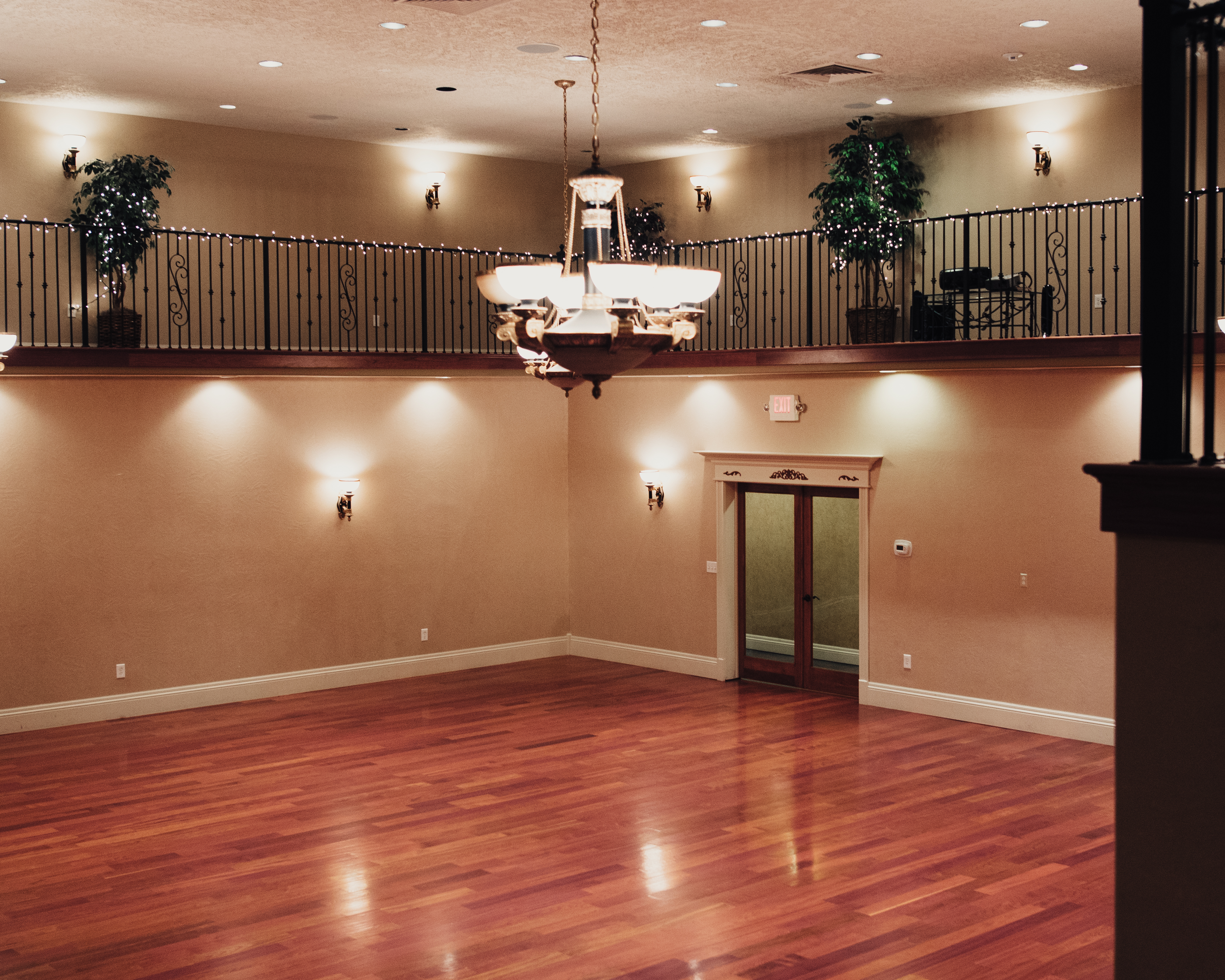 The view from the balcony stairs, an angle most reception halls cannot offer.