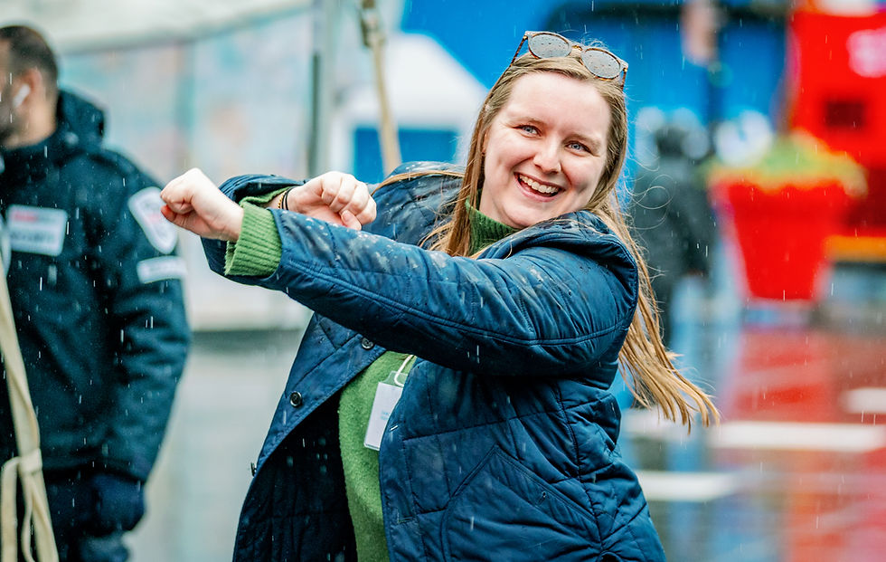 ParkinsonsCanada_DundasSquare_Batch2-42 (1).jpg