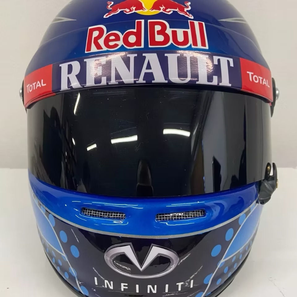 Thumbnail: Sebastian Vettel 2013