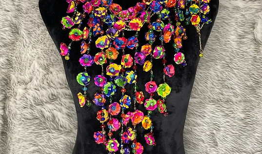 Maxi palm flower necklace with earrings and multicolor bracelet.jpeg