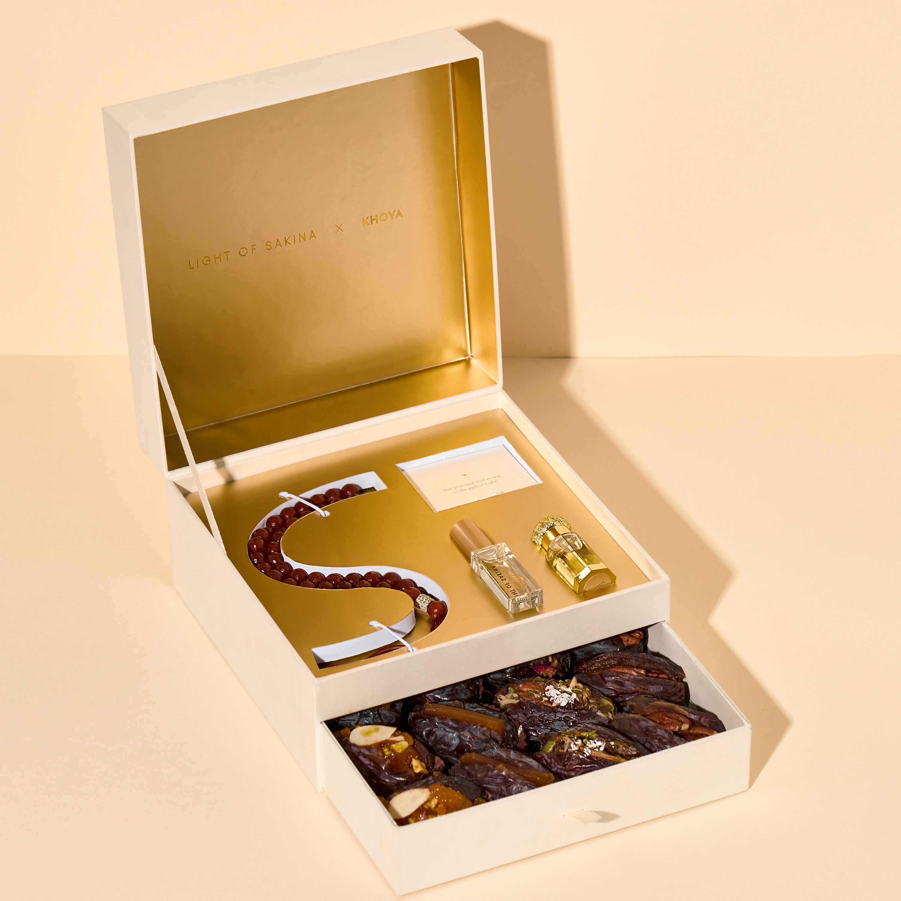 Light of Sakina X Khoya Gift Set