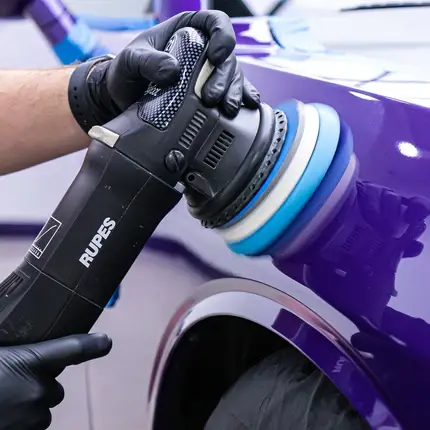 Thumbnail: The Q²M Polish Pad is a medium polishing pad designed to provide an excellent depth of shine and reduce secondary defects.
