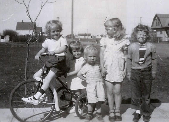 Judy and playmates in Wynyard. Photo shared by author.