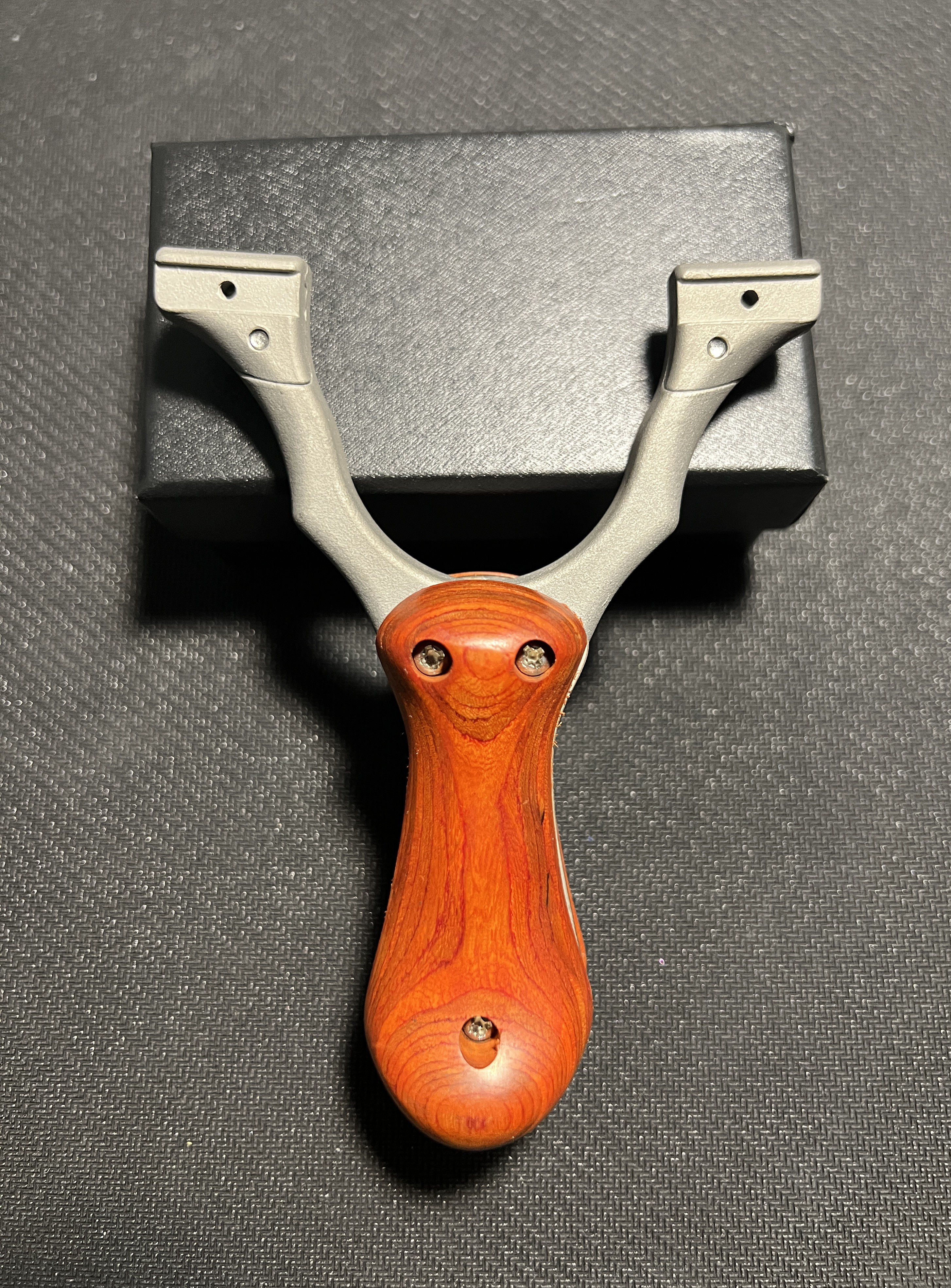 Wyatt Earp Slingshot