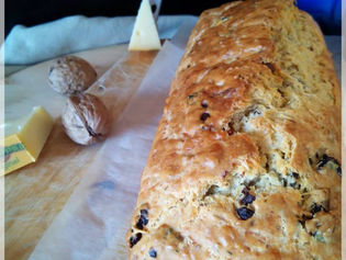 PLUM CAKE: pomodori secchi, noci e salame