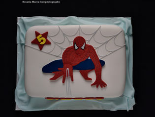 Spiderman cake