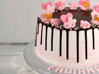 Dripping Cake...e tanti cuoricini