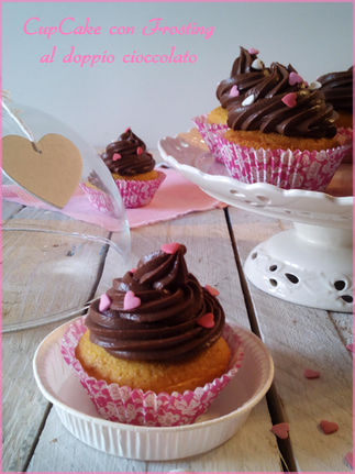 CupCake con frosting al doppio cioccolato