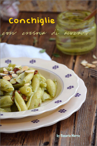 Conchiglie con crema di avocado