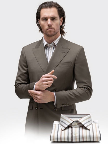 Gestreifte weißes Hemd Streifen in Erdtönen. Klassischer Kragen mit 1 Knopf.