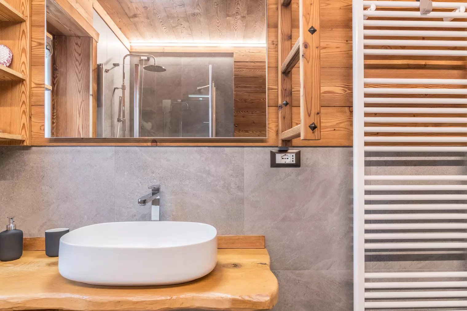 Bagno piccolo lavabo Bookiply