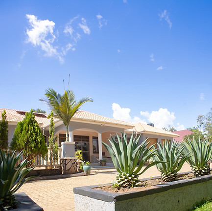 Karibu Retreat - Entrance.jpg