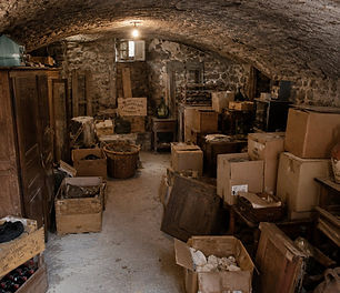 vide-cave-grenier-beaune-web.jpg