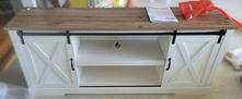 Assembly a TV stand