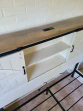 专业维修工组装床、婴儿床、储物柜、农舍风格床架（带书架床头板和2个储物抽屉）