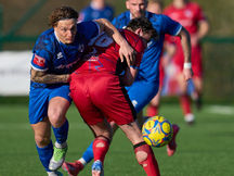 Larks unable to breakdown resolute Brixham