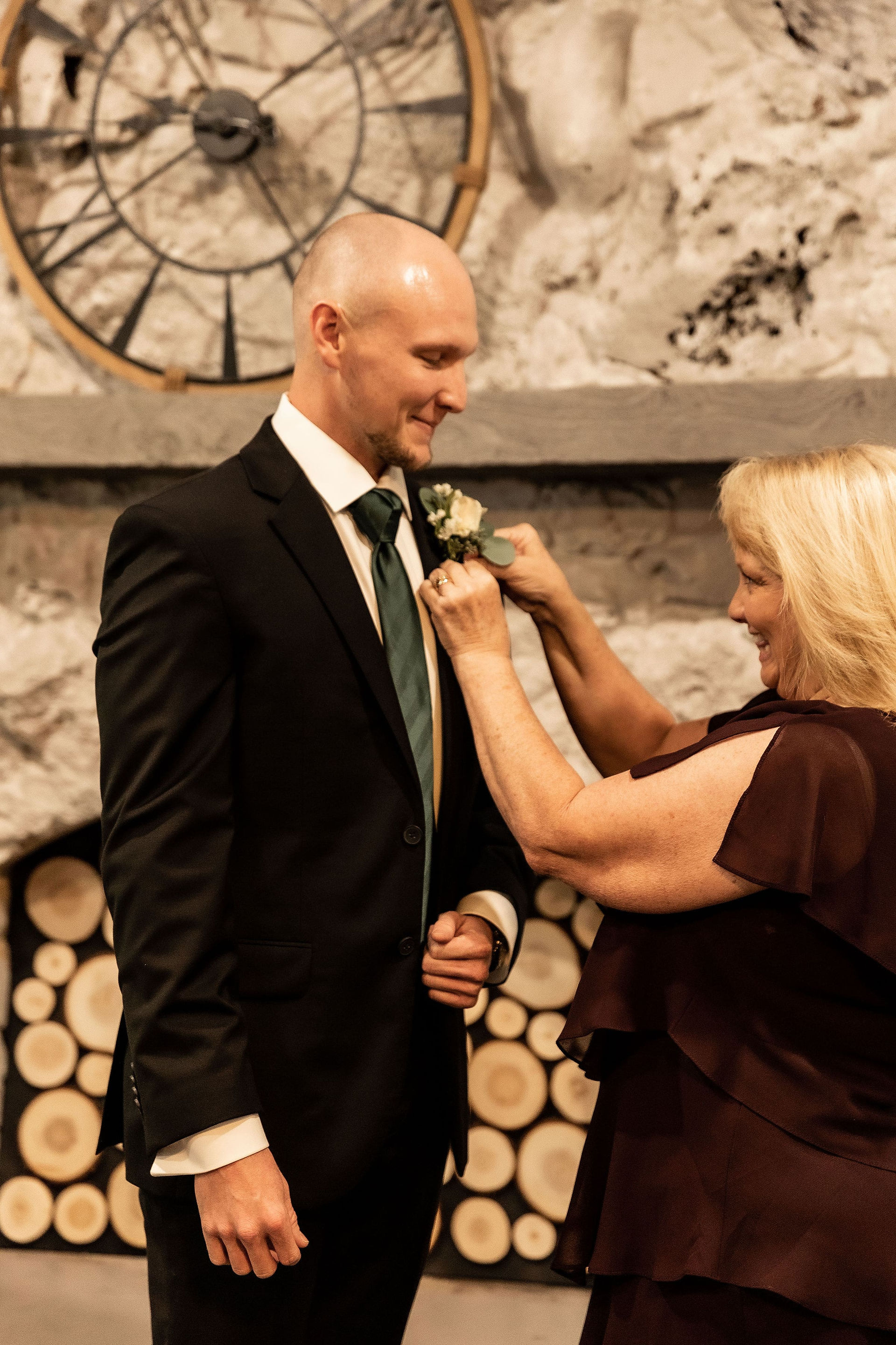 groom and mother
