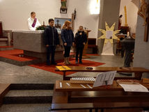 Adventkranzweihe in der Pfarrkirche