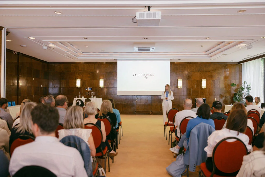 en salle conference valeur plus