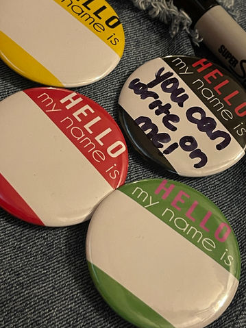 Herr... Write & Wipe Pin back buttons
