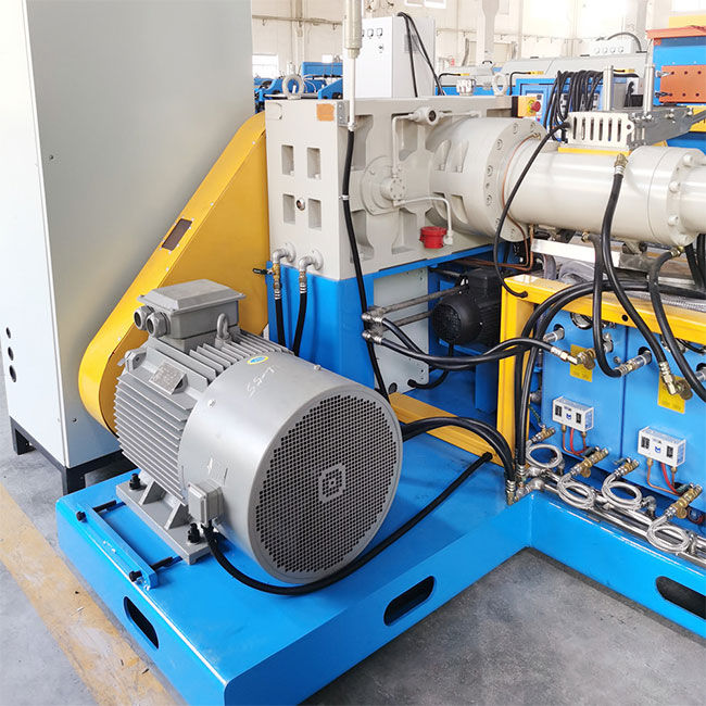 Miniatura: 90mm 20D Vacuum Cold Feed Rubber Extruder - Image 6