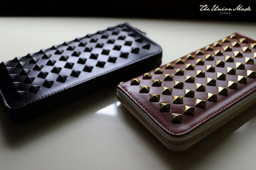 STUDS PURSE
