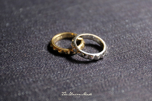 STUDS RING