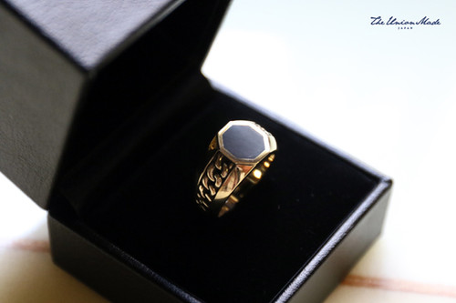 THE EIGHT RING