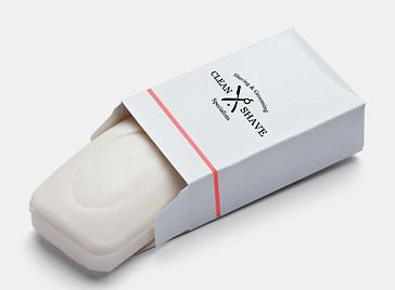 Rasatura sapone con striscia rossa