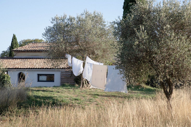 Gîte en pleine nature vue du champs - @Gregoire Edouard