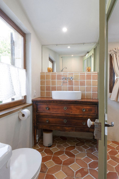 Gîte 4 étoiles - Chambre Oliveraie - Salle de bain - @Gregoire Edouard