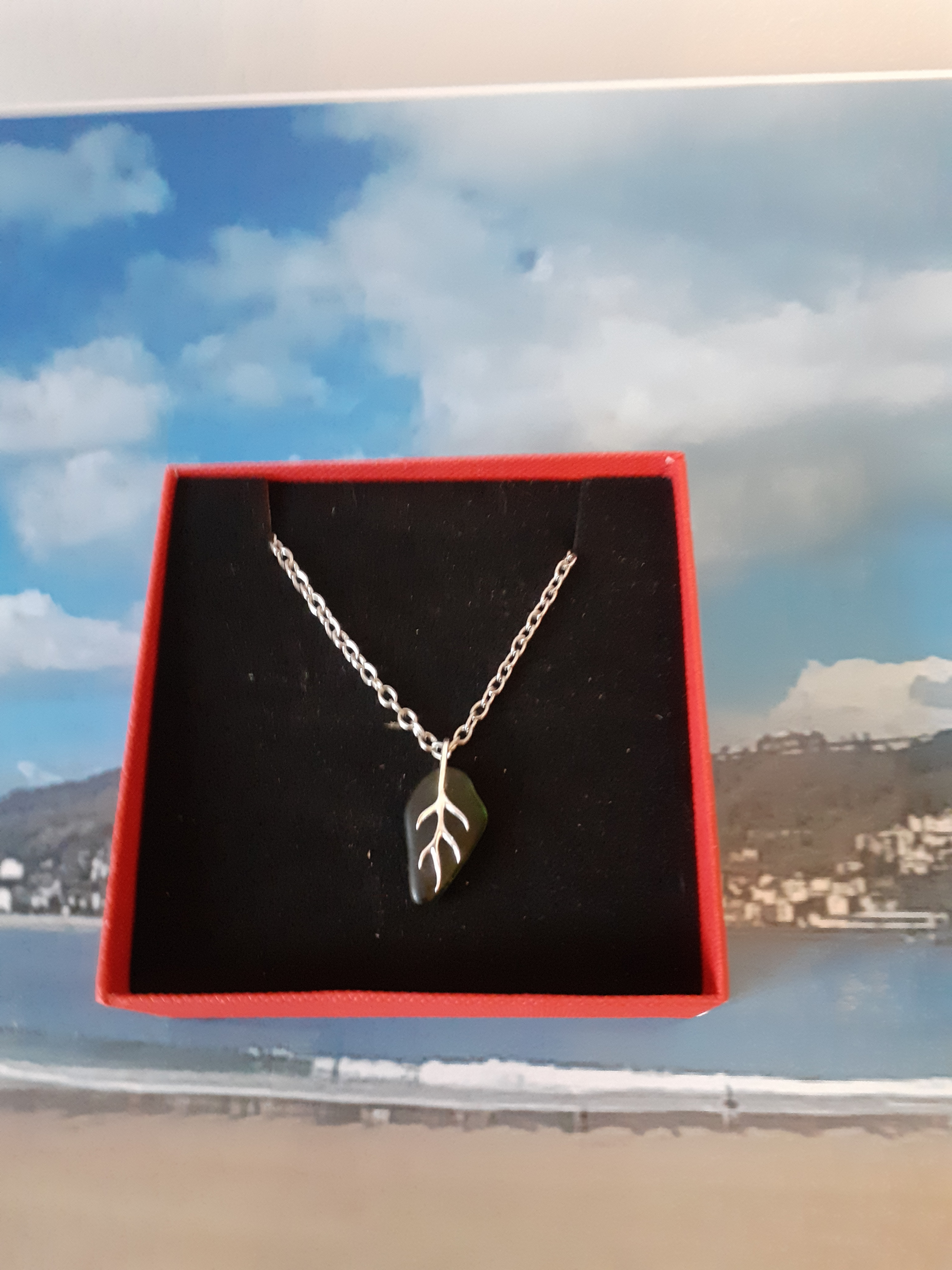 New branch clasp green sea glass necklace