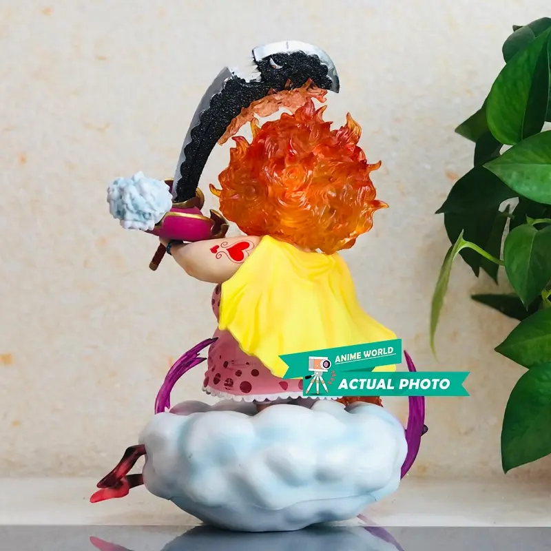 Thumbnail: One Piece Charlotte Linlin