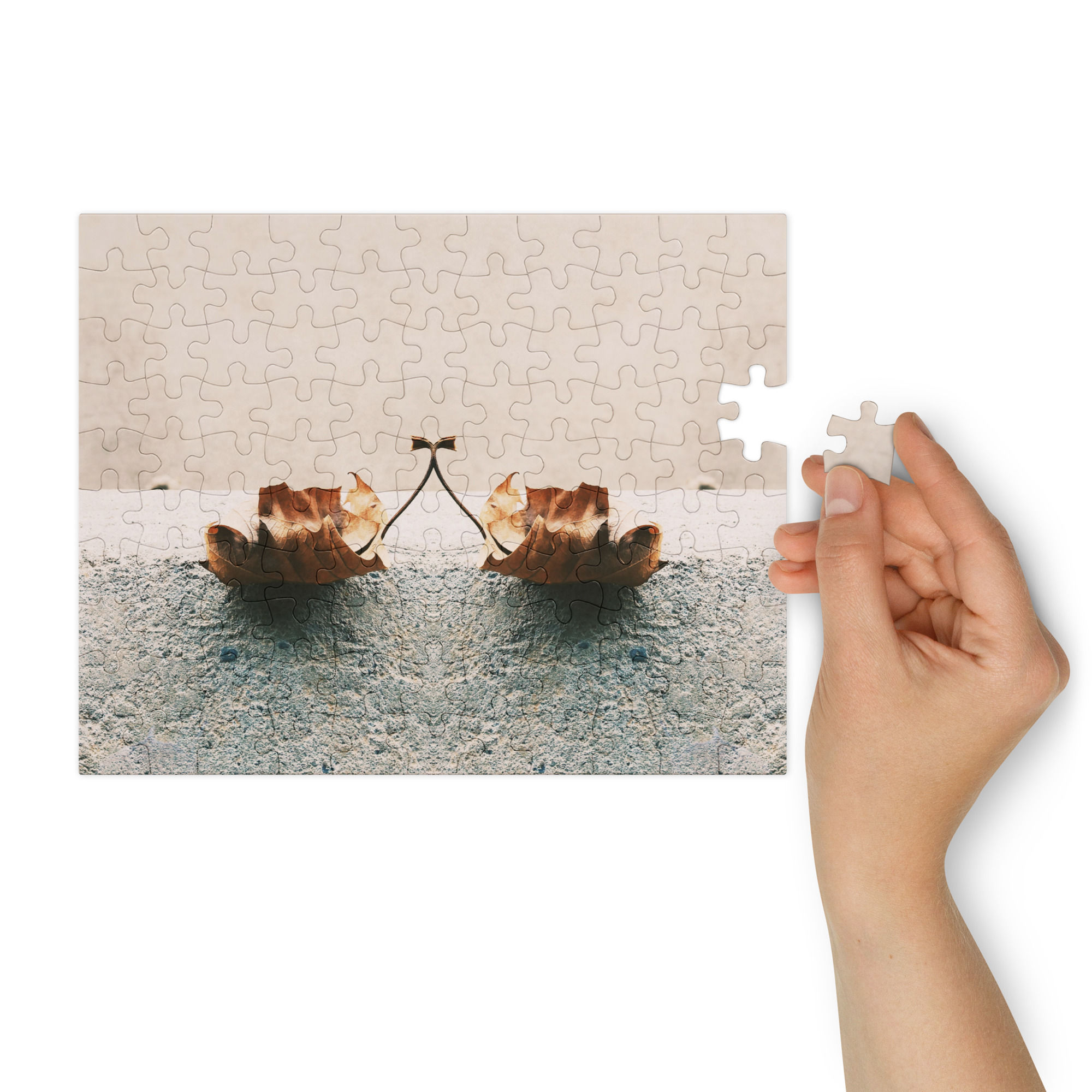 Two leaves Jigsaw puzzle with tin