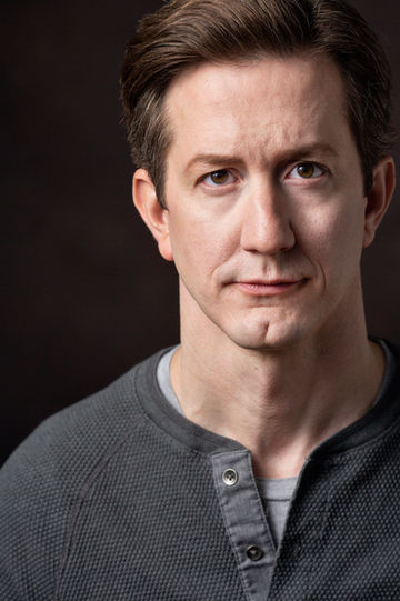 Natural light acting headshot with warm approachable energy — Gretchen Kelley Photography