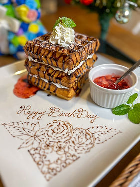 サプライズ | CafeDiningBarVingtie サプライズ | CafeDiningBarVingtie