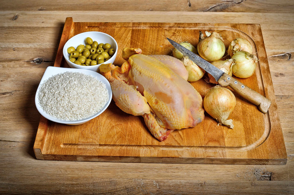 Nature morte culinaire : ingrédients et préparation de recettes traditionnelles - Photographie de produits bruts et art de vivre - Fabrice Ferrer